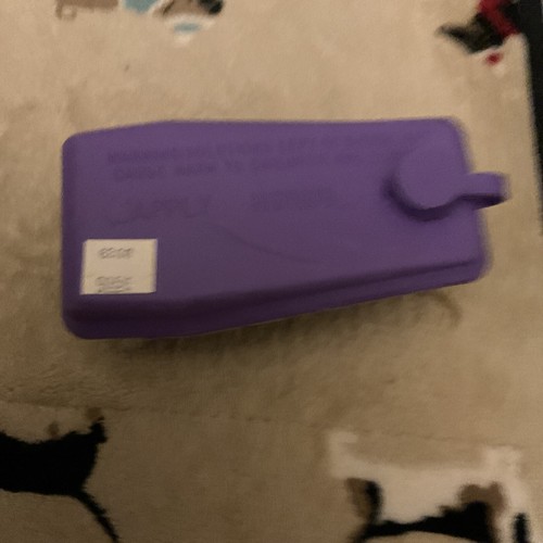 Shampoo Horse brush  5.25 x 2.5 x 2. Purple. Used