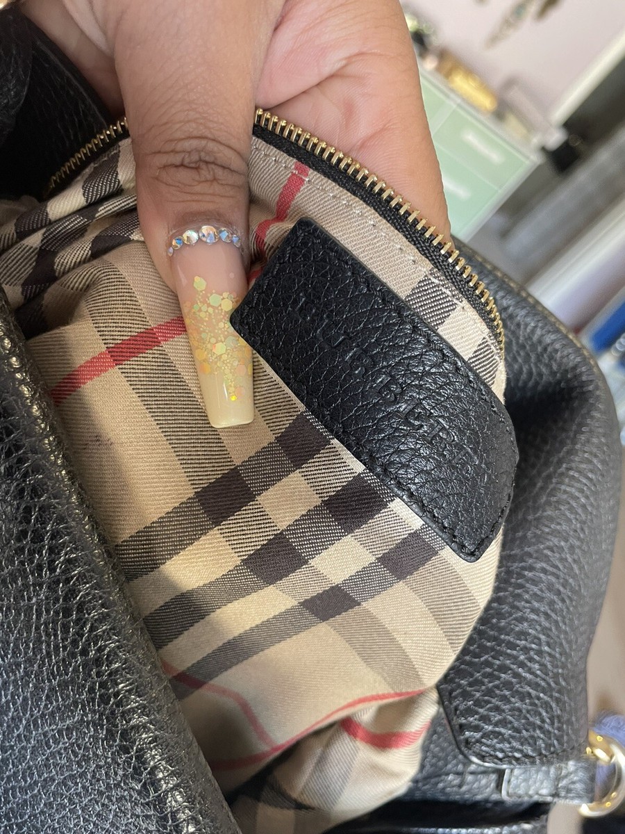AUTHENTIC BURBERRY London Black Grainy Leather Cale Medium AUTHENTIC BURBERRY London Black Grainy Leather Cale Medium