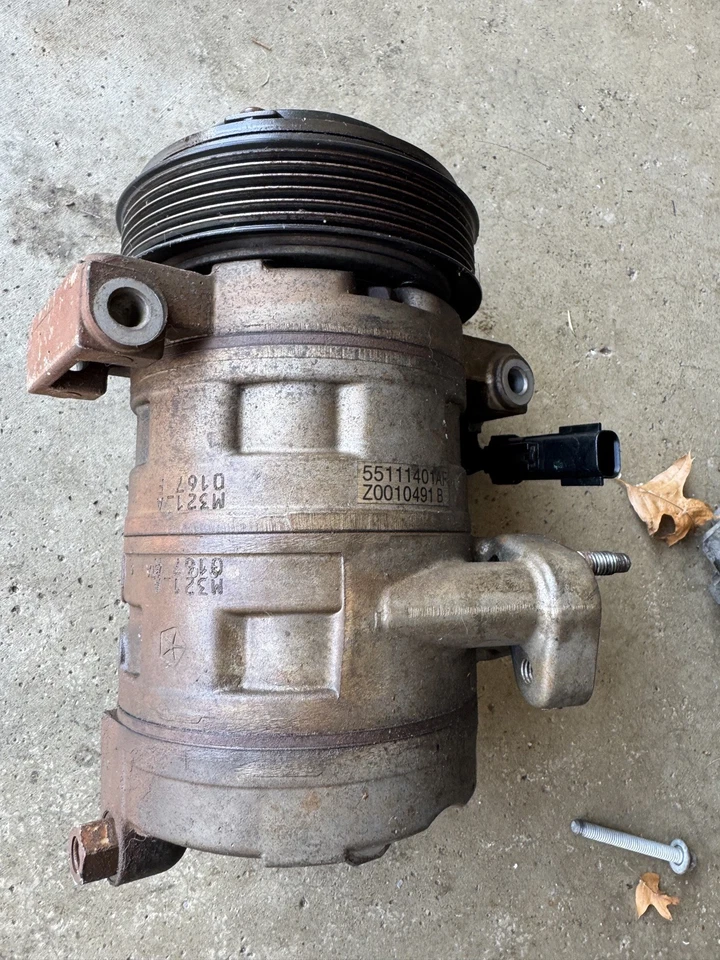 AC Compressor 3.8L AT RWD PN 55111401AE OEM 2007 2011 Jeep Wrangler - Image 3 of 3