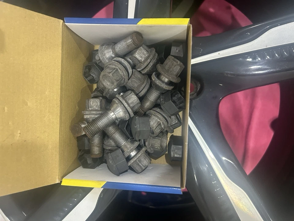 3 - 19 Volvo S60 R-Design Factory Rims Silver, Used. All Lug Nuts Included. - Image 3 of 3