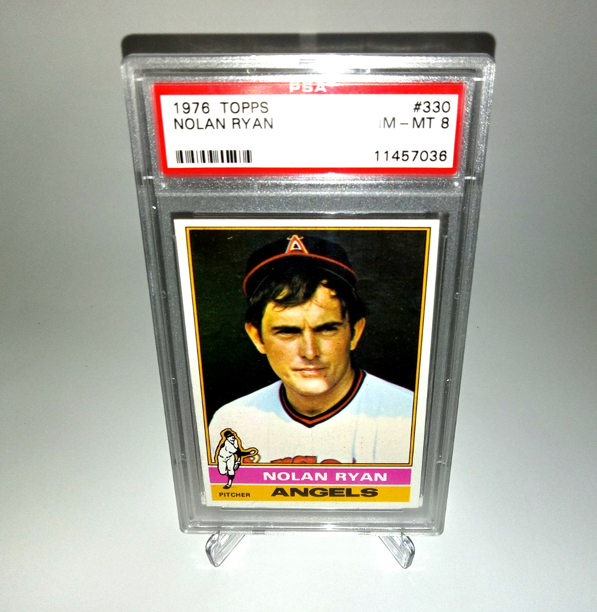 1976 TOPPS Nolan Ryan #330 Card PSA 8 Graded