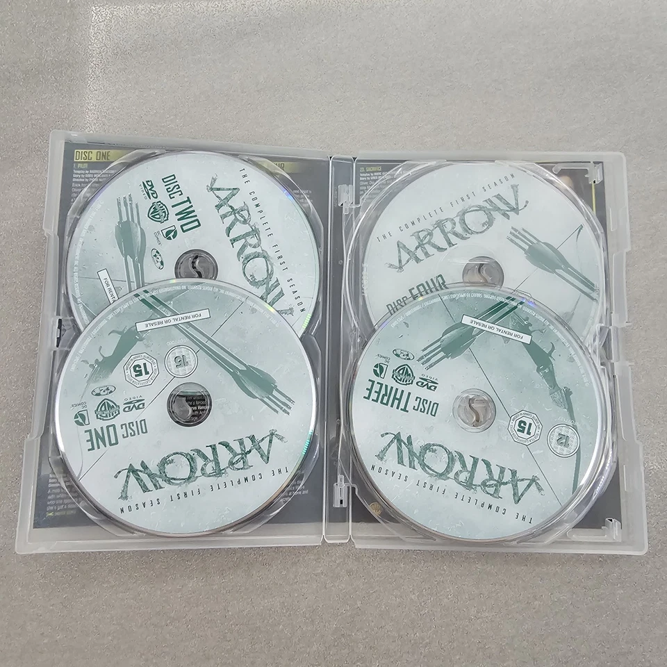 DVD BOX SET - Arrow The Complete First Season DVD 2013 Stephen Amell PAL UK - Image 3 of 4
