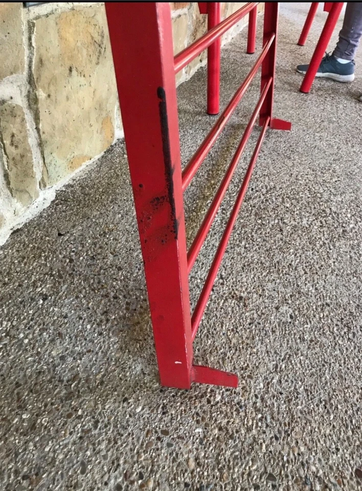 marco de cama doble vintage de metal rojo Foto 3 de 4