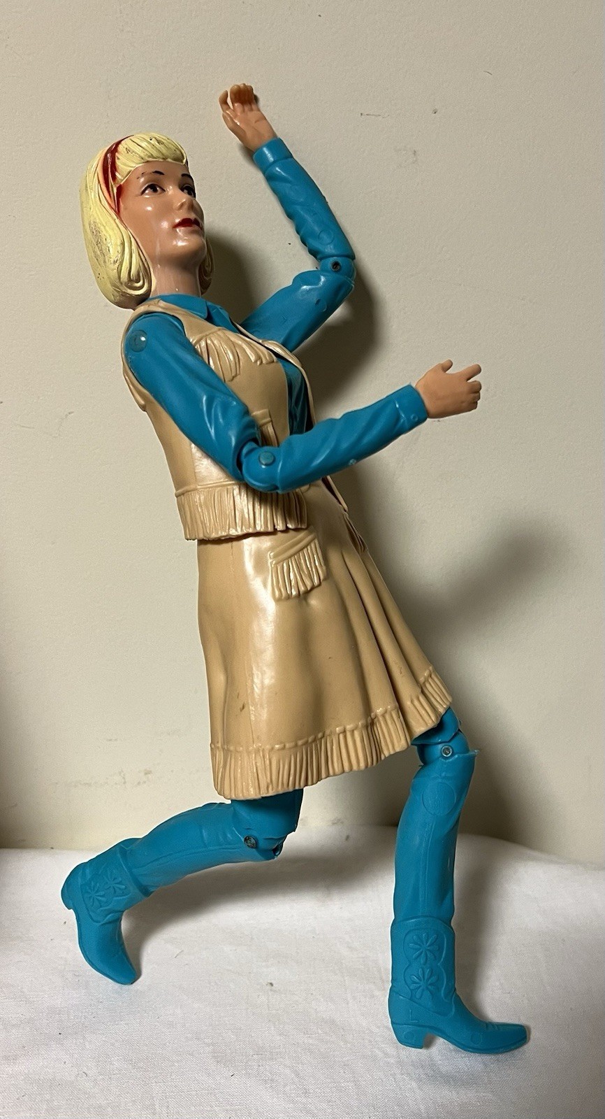 Picture 2 of 8