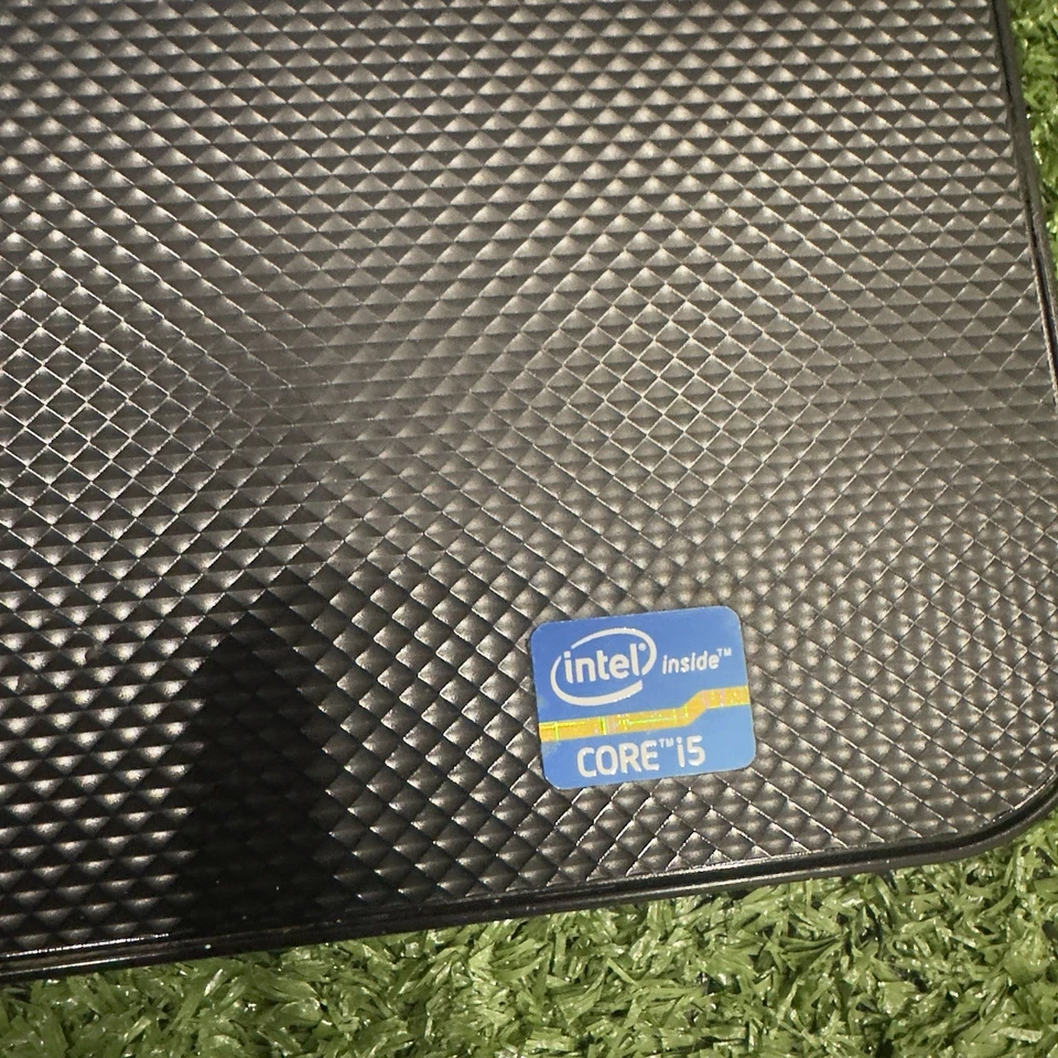 Dell Inspiron 15 3501 15.6" i5-1035G1 1.0GHz 4GB RAM 256GB SSD Windows 10 - Image 3 of 4