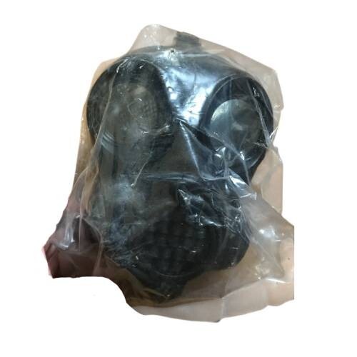 Czech OM90 Adult Gas Mask (Sealed), Filter (Sealed), Bag & Protective Suit - Picture 2 of 2