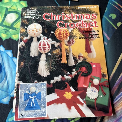 American School of Needlework CHRISTMAS CROCHET & SANTA’S SAMPLER BOOKLETS 77-82 - Picture 6 of 8