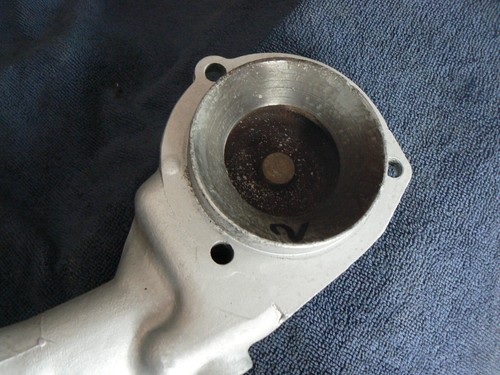 TRIUMPH STAG ENGINE 6 VANE WATERPUMP COVER - Picture 4 of 5