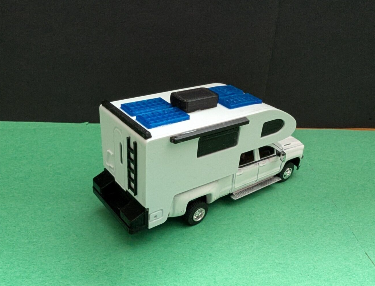 Picture 3 of 10