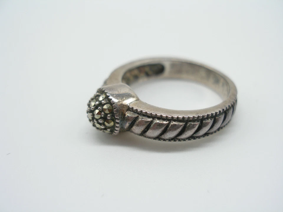 ANILLO JUDITH JACK PLATA ESTERLINA MARCASITA TALLA 7 GUC MUY BONITO FINO REGALO Foto 3 de 4