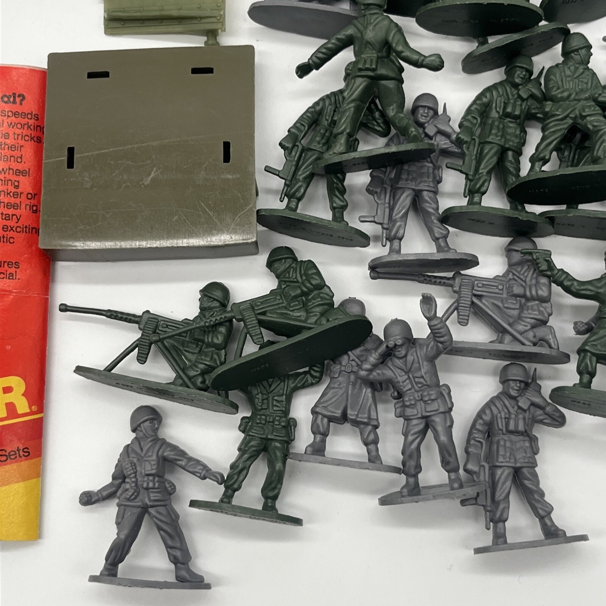 toy soldier おもちゃの兵隊 Xmas セット 大きいサイズ 派手 Amazon.co.jp: CosHall ミリタリーグッズセット 兵士モデル 軍隊