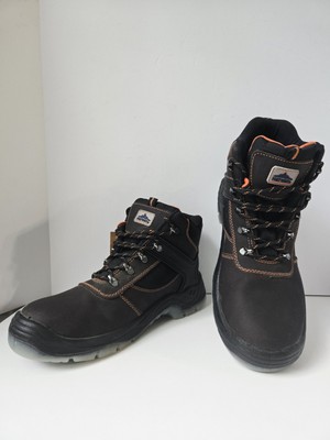 Portwest Mens Mustang Hiker Boot size 12 NWOB FW69