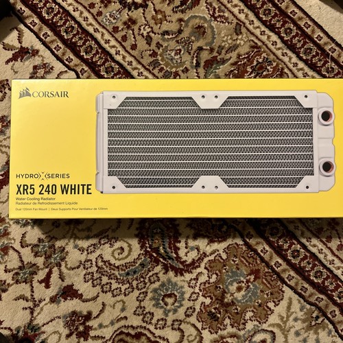 Corsair Hydro X Series XR5 240mm Water Cooling Radiator, White
