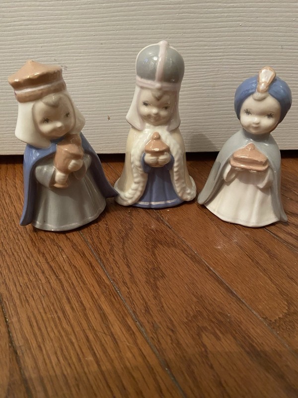 Vintage Wise Men, Nativity, Pastel Colors