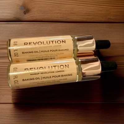 Pack of 2 Makeup Revolution Beauty Baking Makeup Oil Primer Hydrating New