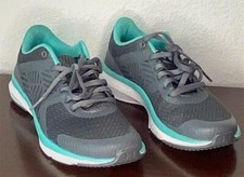 Under Armour Womens sneakers - Size 5