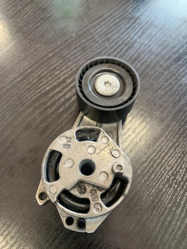 Lichtmaschine Riemenspanner Spannrolle Keilrippenriemen Keilriemen GSD36804