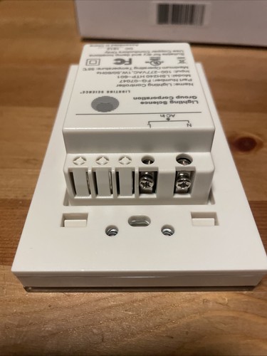 Lighting Science Lighting Controller Modello# Lsh240 HTP-601 Ingresso 100-277VAC - Foto 4 di 6