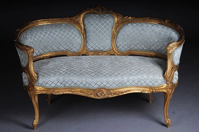 Elegant Sofa / Canapé / Couch in Rococo / Louis XV Style B-Dom-96 *