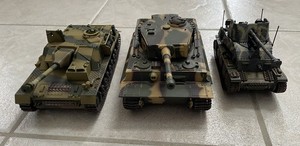 21st Century Ultimate 1/32 WWII German Tiger I, StuG, And Marder tanks