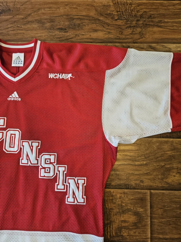 Camiseta deportiva de hockey para hombre Wisconsin Badgers Adidas WCHA usada grande Foto 4 de 4