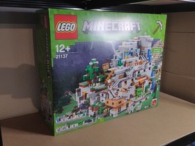 LEGO Minecraft: The Mountain Cave (21137) - New Sealed MISB Excellent Condition