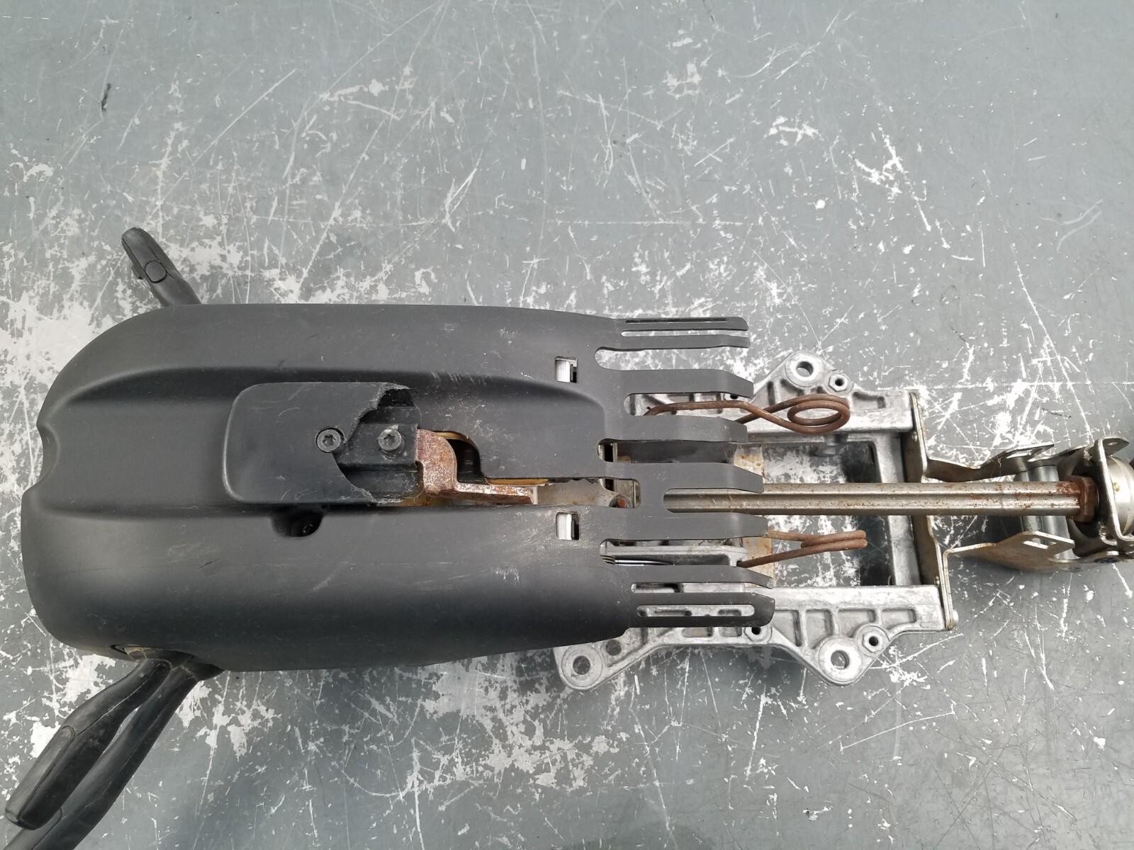 2010 Audi R8 Spyder V10 Steering Column #0644 X6