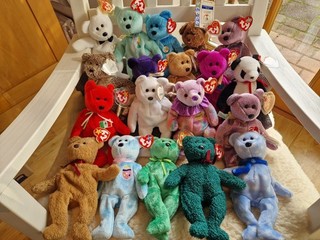 Konvolut 30 Ty Beanie Babies alle mit Etikett retired top Zustand