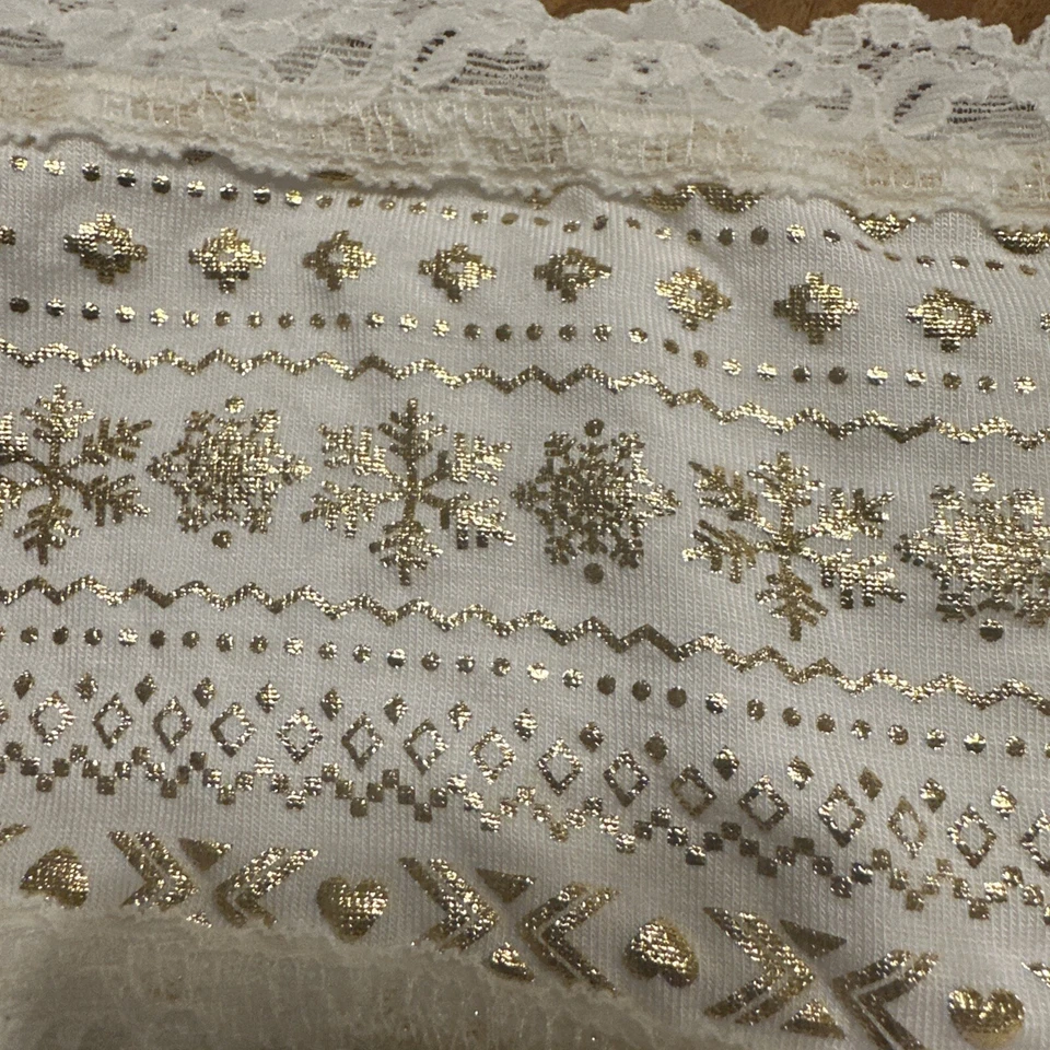 Hanky Panky Panty Metálico Mediano Copos de Nieve y Corazones Foto 2 de 3