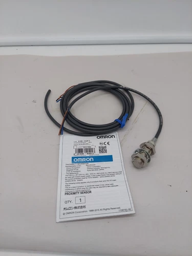 H1799  OMRON  E2E-X2F1  PROXIMITY SENSOR