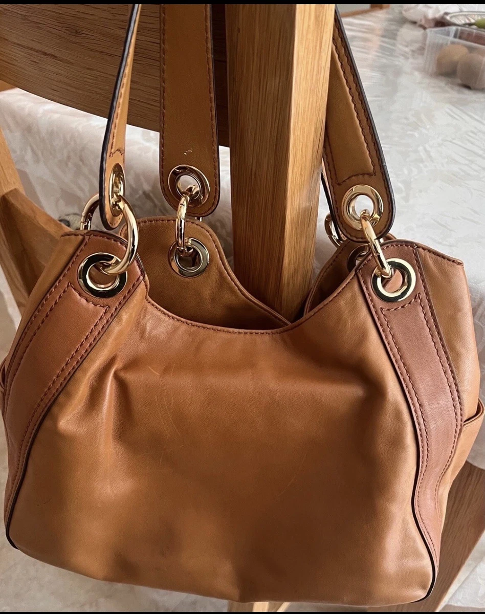 Michael Kors Purses for sale in Delhi, India | Facebook Marketplace