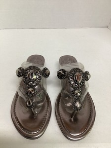 Vince Camuto Y2K, Boho-Glam Jeweled “T” Strap Metalic Sandals Size 7.5 Med