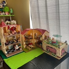 Sylanian Families Red Roof Country Home with Carport, 3-Story House with