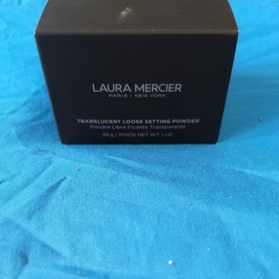 Laura Mercier Translucent Loose Setting Powder; 29 g / 1 oz