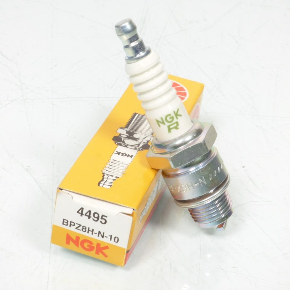Bougie d'allumage NGK 4495 moteur essence voiture thermique neuve