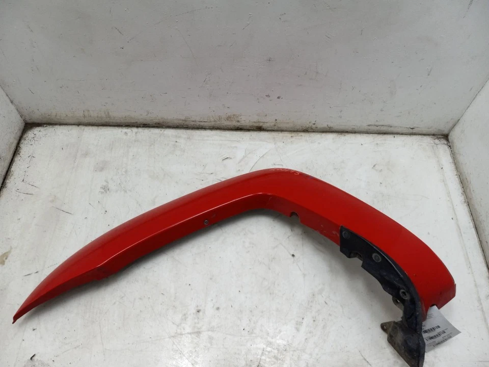 Toyota Tacoma TRD 2005-Sport guardabarros izquierdo rojo acampanado Foto 2 de 4