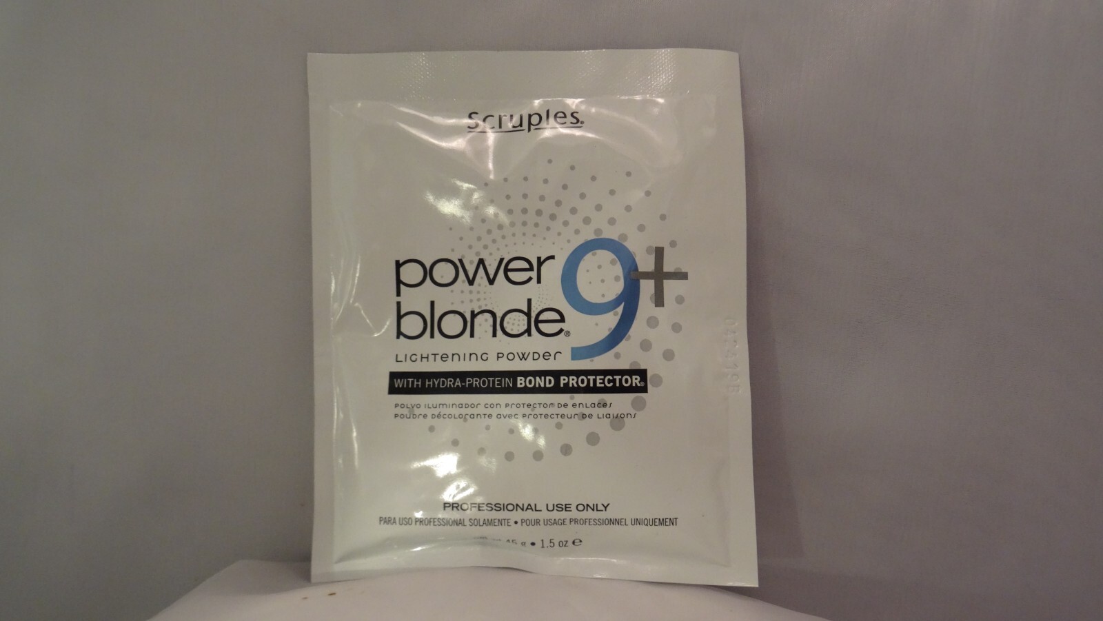 Осветляющая пудра Scruples Power Blonde - 15 унции ПАРТИЯ ИЗ 2 штук 2290₽