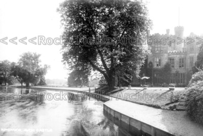 pdd-75 Avon Castle, Ringwood, New Forest, Hampshire. Foto