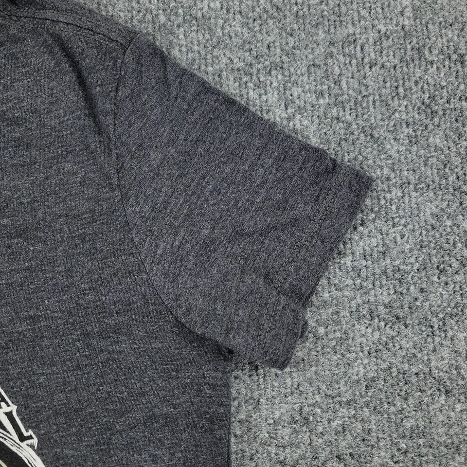 Camisa Born-Free Mujer Pequeña Gris Motocicleta Décimo Anual Gráfico Manga Corta Top Foto 4 de 4