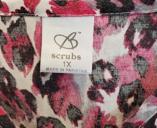 B Scrubs Medical Nursing Top Womens Size 1X Short Sleeve Animal Print - Picture 9 of 12