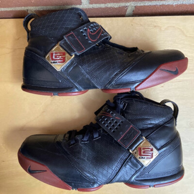 Nike Zoom Lebron V 5 Varsity Black Crimson Size 11 Sneakers