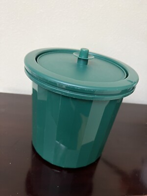 Tupperware Vtg  Ice Bucket With Seal Hunter Green