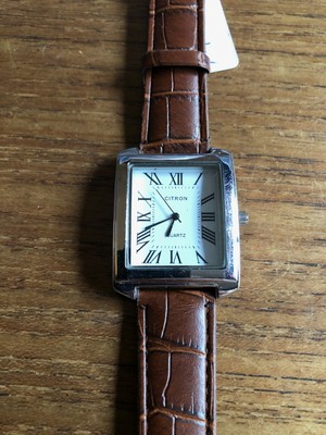 gents square watch