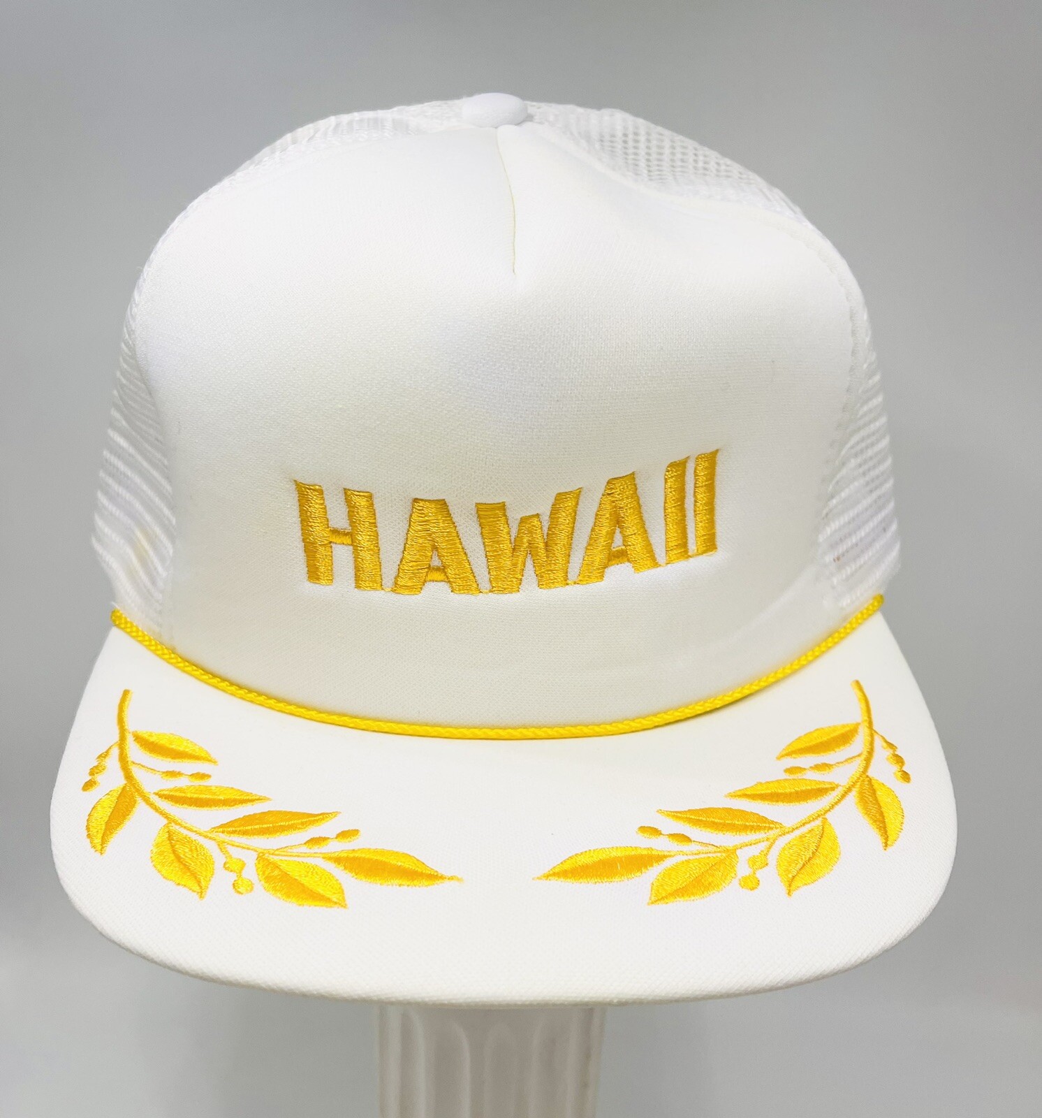 Vintage HAWAII Trucker Hat SnapBack Mesh Cap White Go… Gem