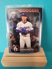 2024 Topps Chrome Update Series - Rookie Debut Yoshinobu Yamamoto #USC108 Prism