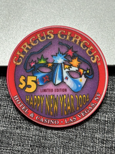 $5 CIRCUS CIRCUS CASINO CHIP POKER CHIP LAS VEGAS NEVADA NEW YEAR 2004