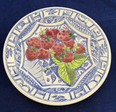 Gien France Oiseau Bleu Plate Salad Dessert 8.5  Strawberries