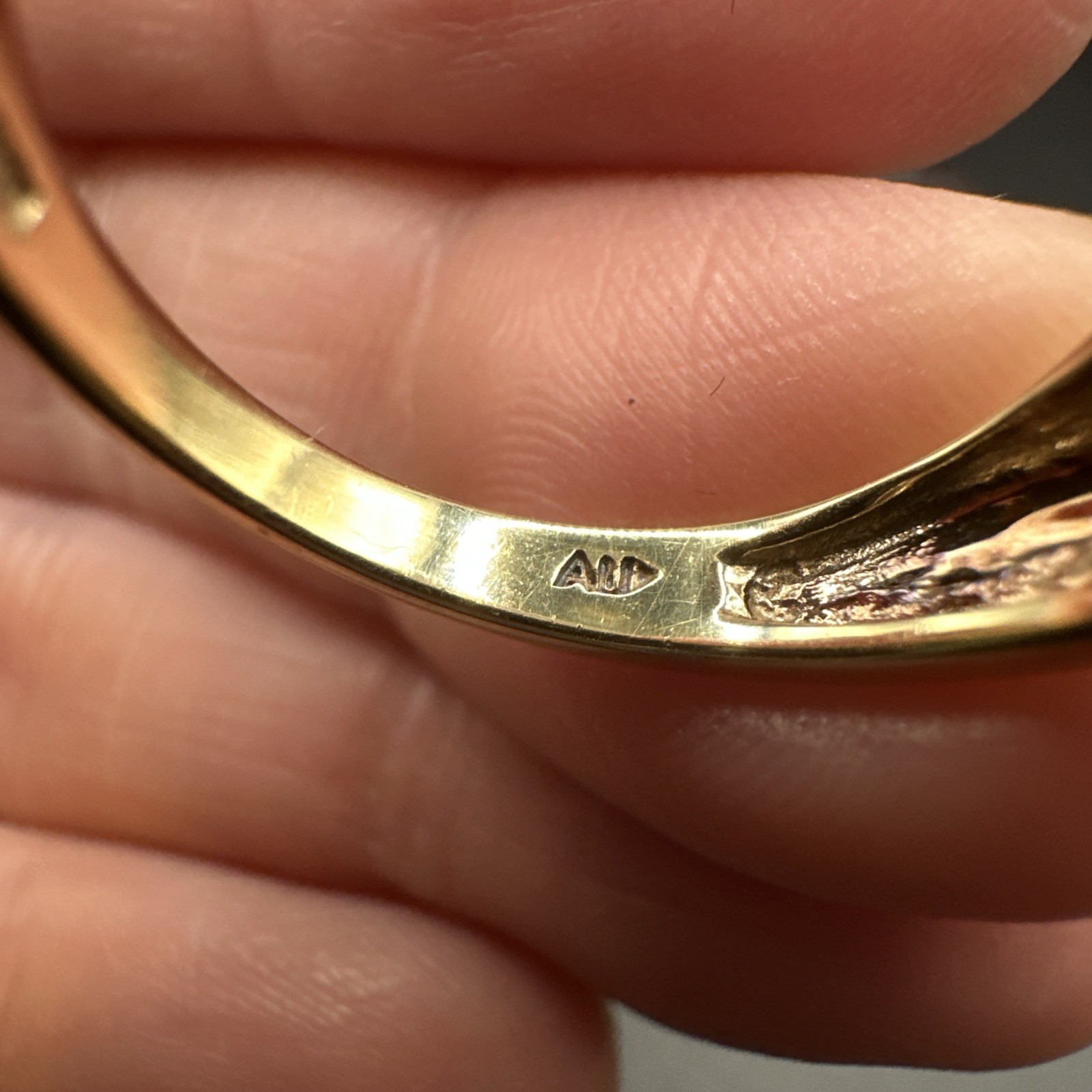 18k Yellow Gold Sapphire Diamond Ring Size 7 - image 9