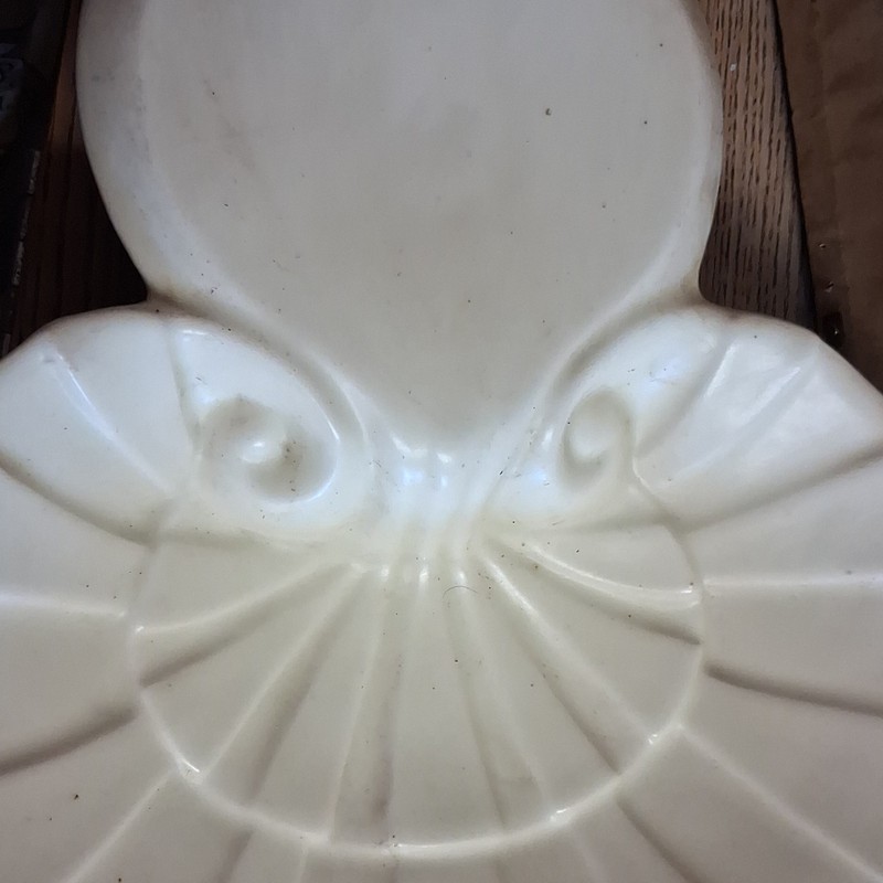White Round Ceramic Plate with Scalloped Embossed Rim, Glossy Finish