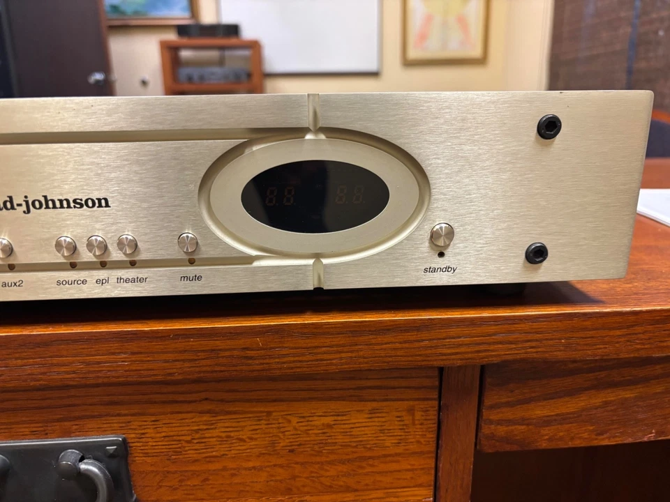 Pré-amplificador de tubo Conrad Johnson PV14L com controle remoto - Imagem 3 de 4